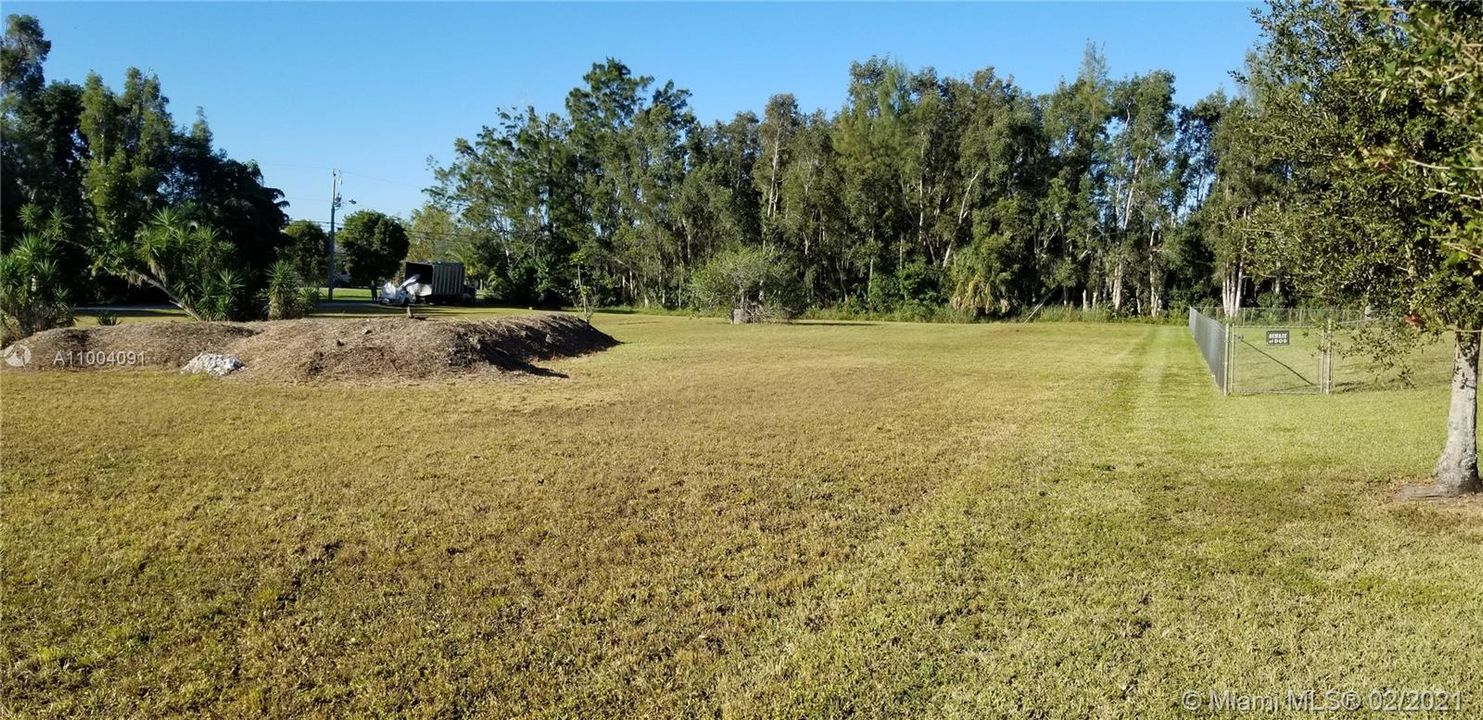 Recently Sold: $625,000 (1.30 acres)