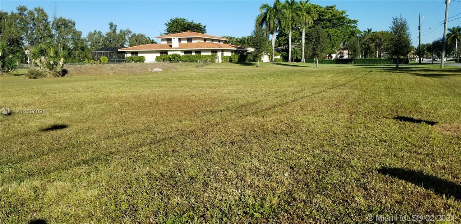 Recently Sold: $625,000 (1.30 acres)