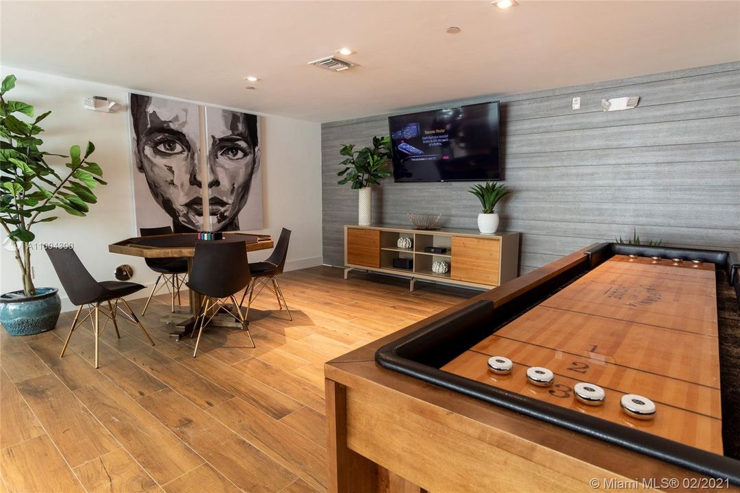 Recently Rented: $1,926 (1 beds, 1 baths, 0 Square Feet)