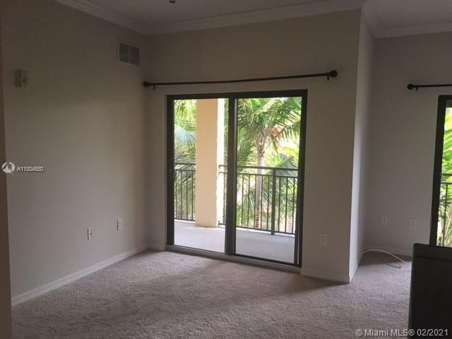 Recently Rented: $1,550 (1 beds, 1 baths, 755 Square Feet)
