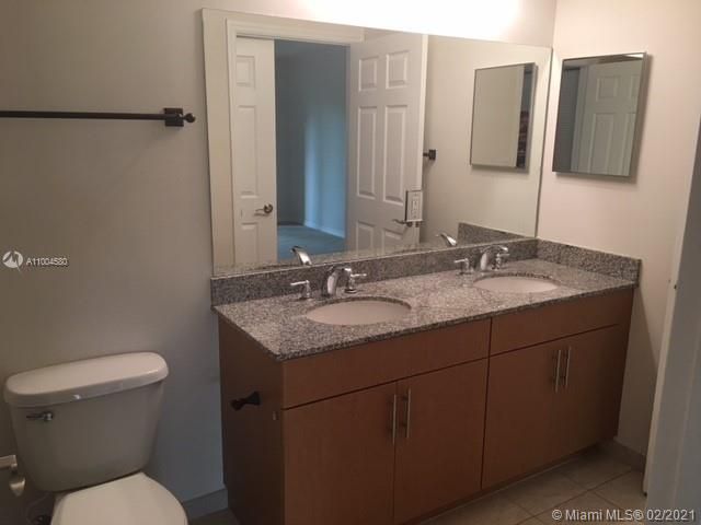 Recently Rented: $1,550 (1 beds, 1 baths, 755 Square Feet)