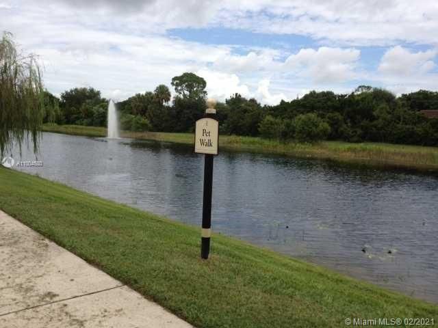 Recently Rented: $1,550 (1 beds, 1 baths, 755 Square Feet)