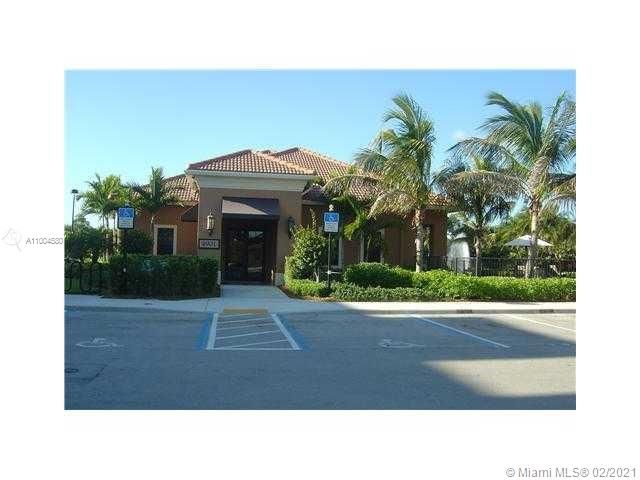 Recently Rented: $1,550 (1 beds, 1 baths, 755 Square Feet)