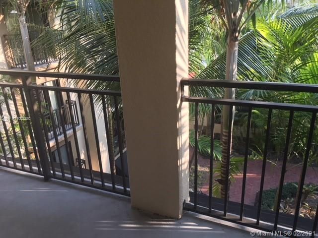 Recently Rented: $1,550 (1 beds, 1 baths, 755 Square Feet)