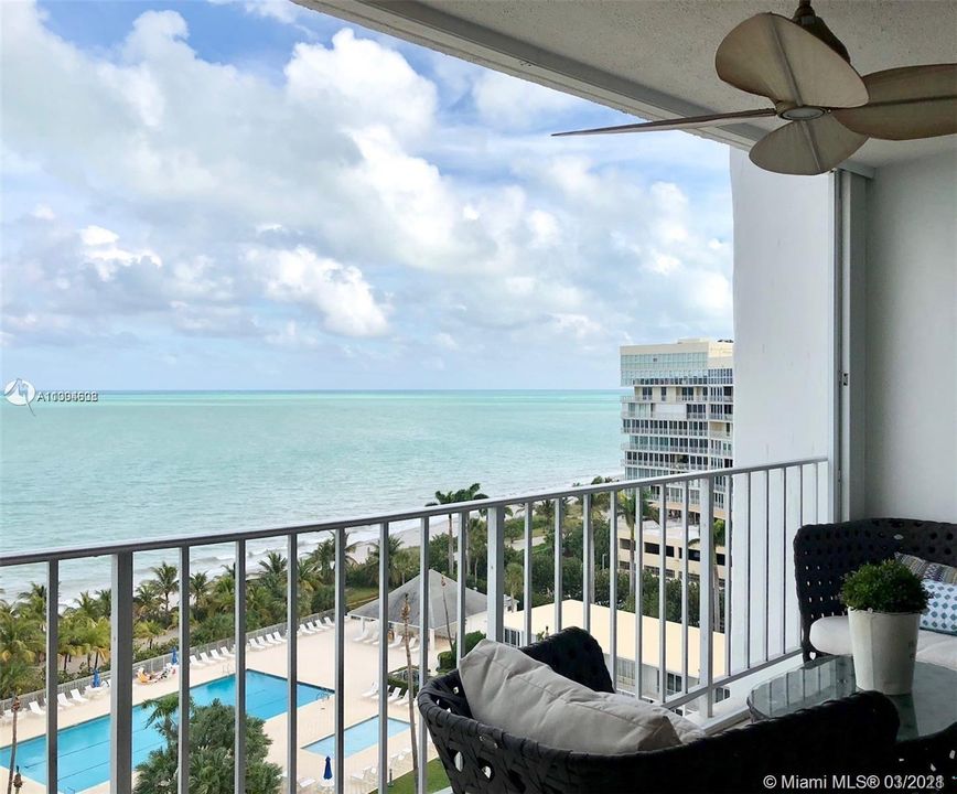 Recently Sold: $1,350,000 (2 beds, 2 baths, 1875 Square Feet)