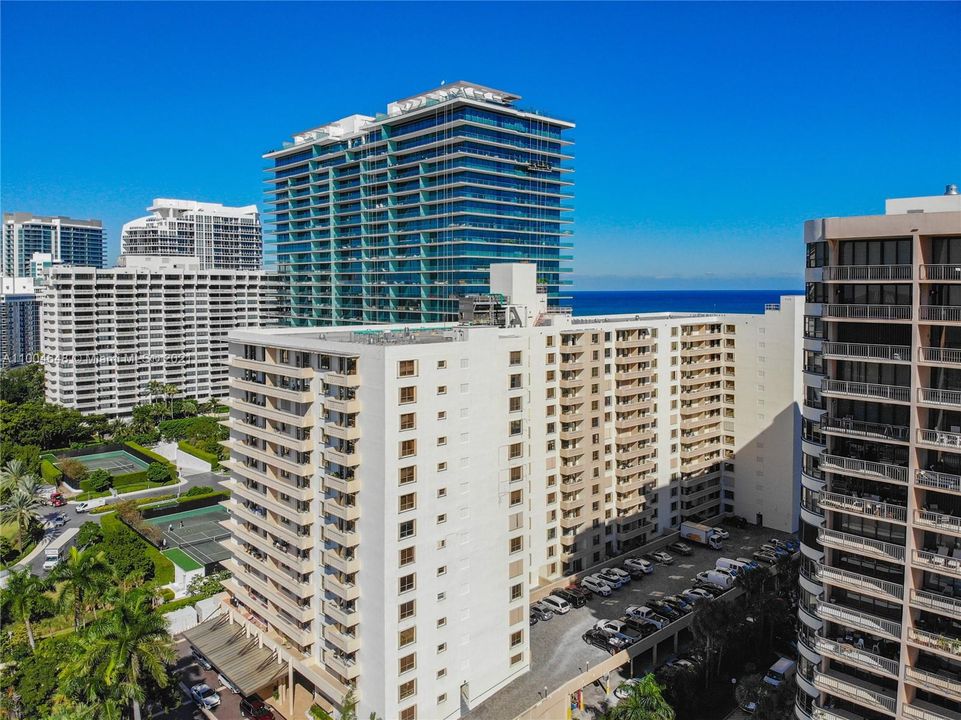 Recently Sold: $695,000 (2 beds, 2 baths, 1514 Square Feet)