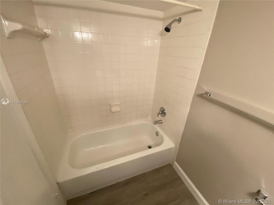 Недавно арендовано: $1,800 (3 спален, 2 ванн, 1070 Квадратных фут)