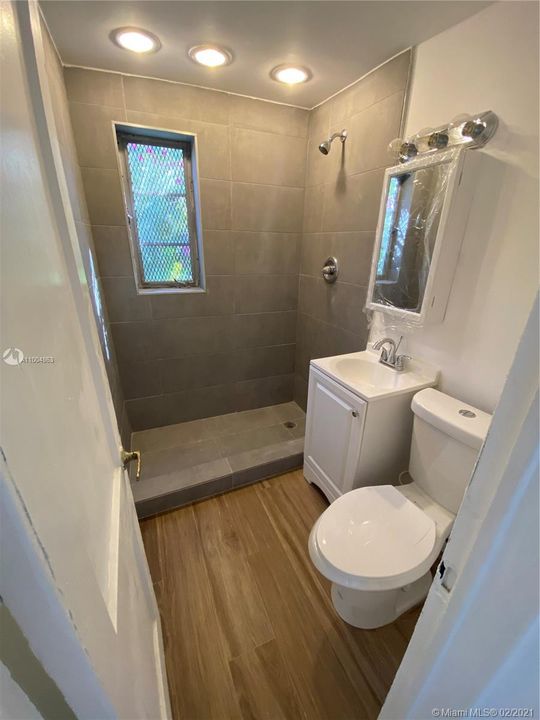 Недавно арендовано: $1,550 (1 спален, 1 ванн, 674 Квадратных фут)