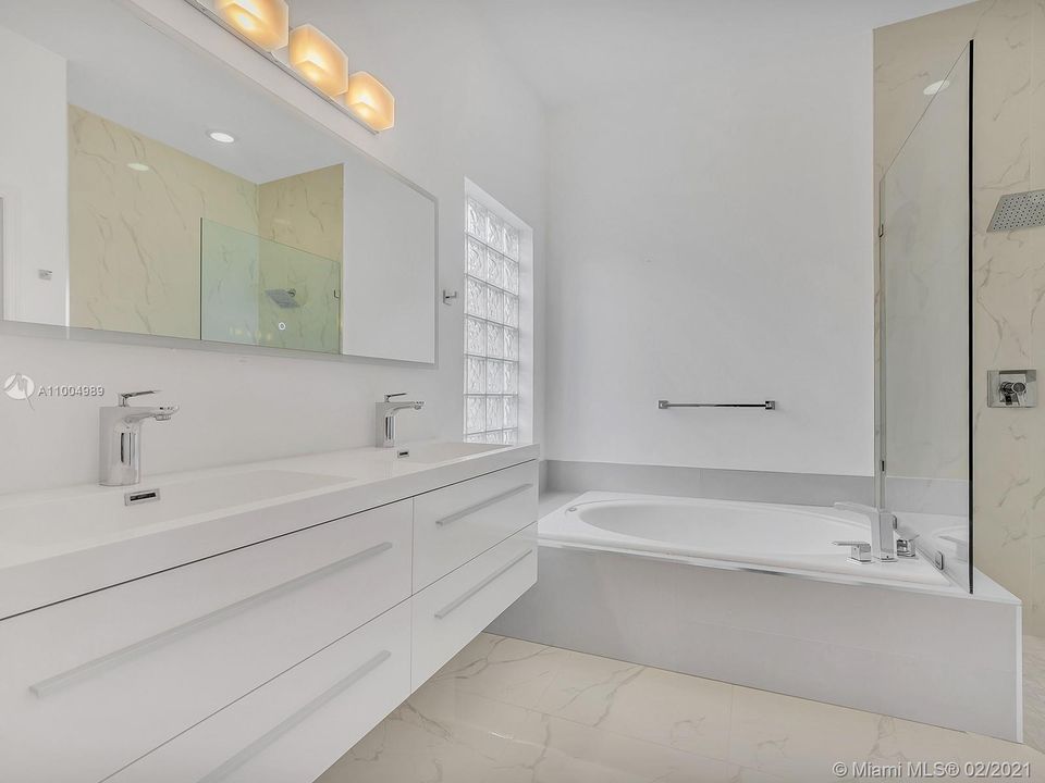 Недавно арендовано: $4,050 (4 спален, 2 ванн, 2196 Квадратных фут)