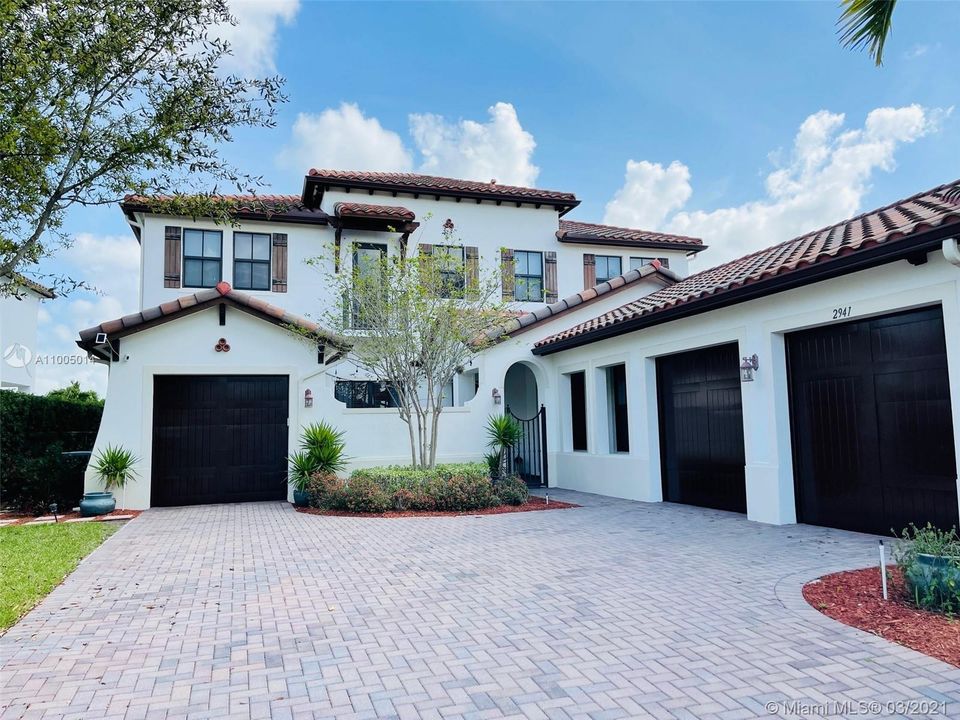 Recently Sold: $1,125,000 (5 beds, 5 baths, 4110 Square Feet)