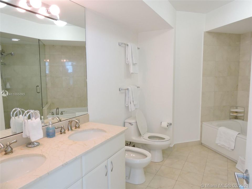 最近租的: $7,300 (3 贝兹, 2 浴室, 1761 平方英尺)