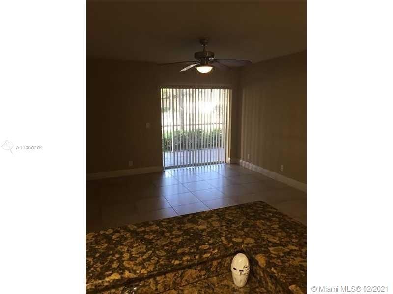 Recently Rented: $1,450 (2 beds, 2 baths, 1140 Square Feet)