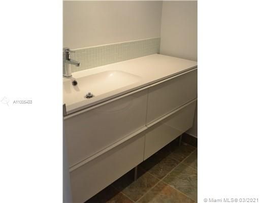 最近租的: $1,990 (2 贝兹, 2 浴室, 1045 平方英尺)