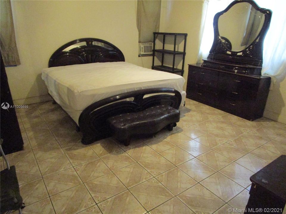 Недавно арендовано: $750 (0 спален, 1 ванн, 4317 Квадратных фут)