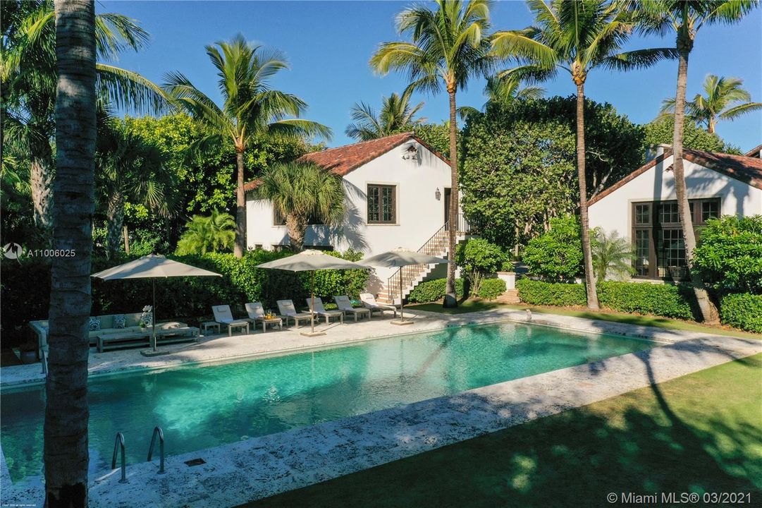 Recently Sold: $39,500,000 (9 beds, 10 baths, 14917 Square Feet)