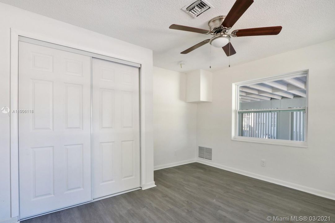 最近售出: $829,000 (0 贝兹, 0 浴室, 3211 平方英尺)