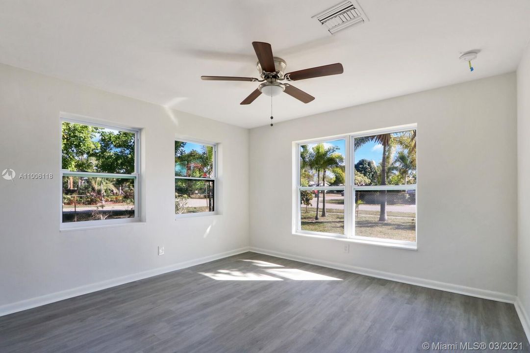 最近售出: $829,000 (0 贝兹, 0 浴室, 3211 平方英尺)