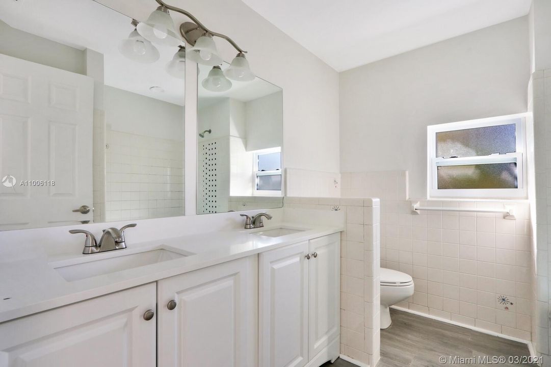 最近售出: $829,000 (0 贝兹, 0 浴室, 3211 平方英尺)