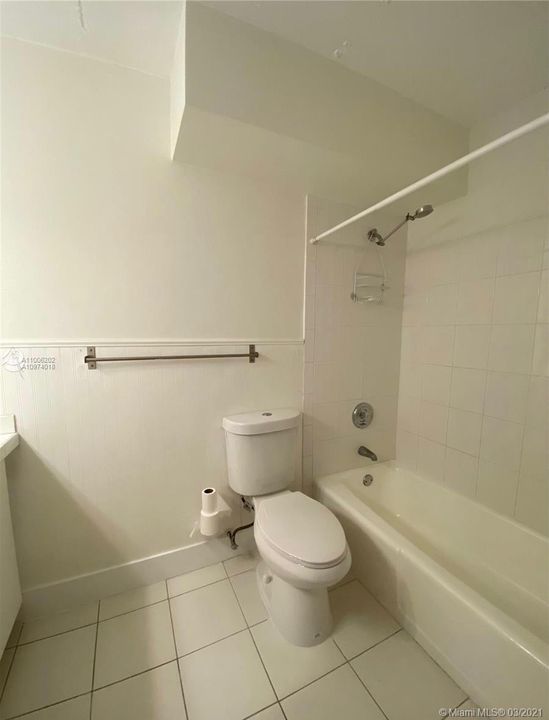 最近租的: $2,990 (3 贝兹, 2 浴室, 1170 平方英尺)