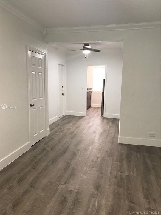 Recently Rented: $1,350 (1 beds, 1 baths, 785 Square Feet)