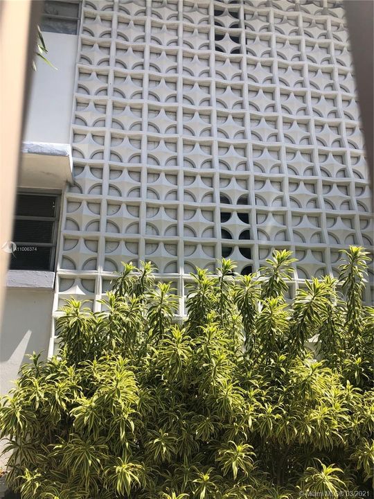 Recently Rented: $1,350 (1 beds, 1 baths, 785 Square Feet)