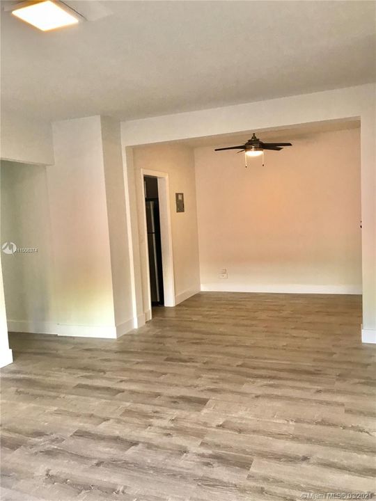 Recently Rented: $1,350 (1 beds, 1 baths, 785 Square Feet)