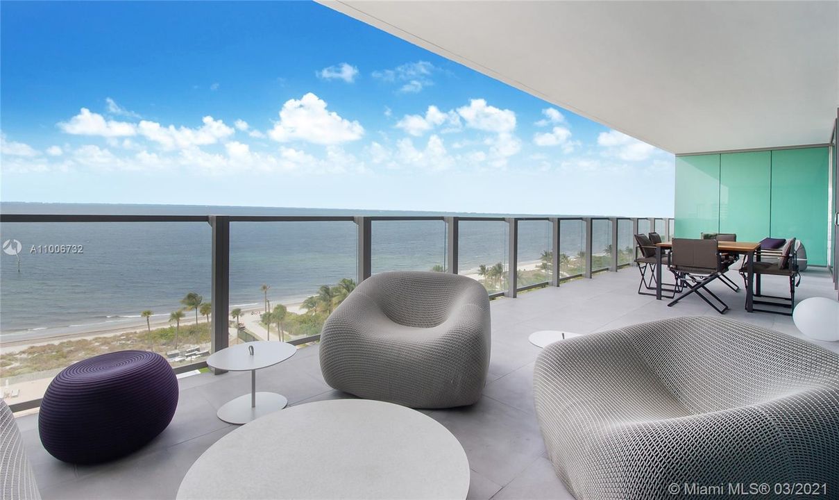 Recently Sold: $7,000,000 (4 beds, 5 baths, 3354 Square Feet)