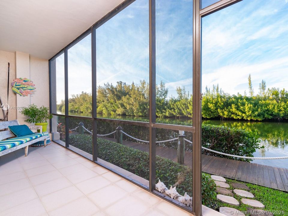 Recently Sold: $1,190,000 (4 beds, 3 baths, 3865 Square Feet)