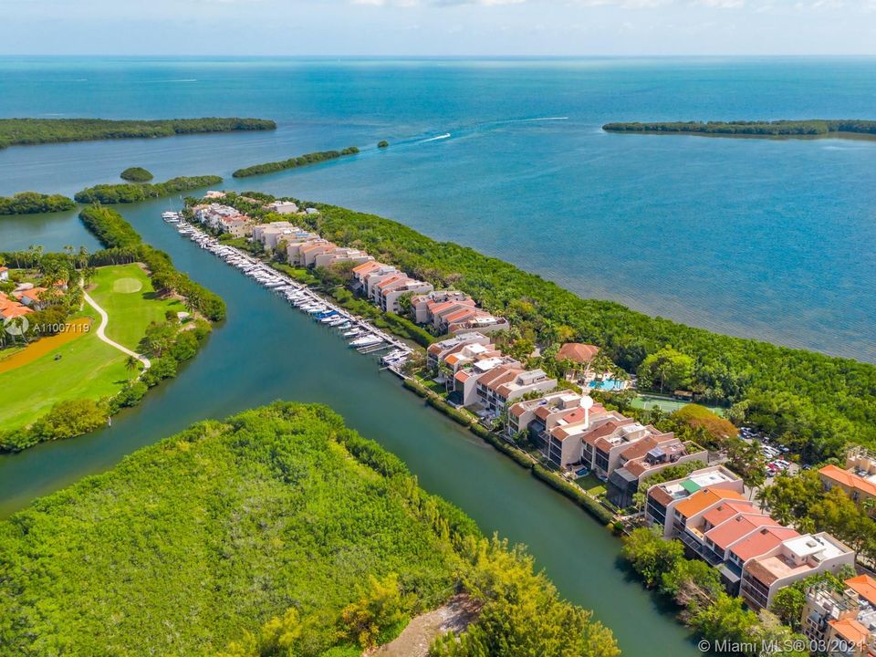 Recently Sold: $1,190,000 (4 beds, 3 baths, 3865 Square Feet)