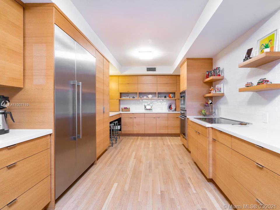 Recently Sold: $1,190,000 (4 beds, 3 baths, 3865 Square Feet)