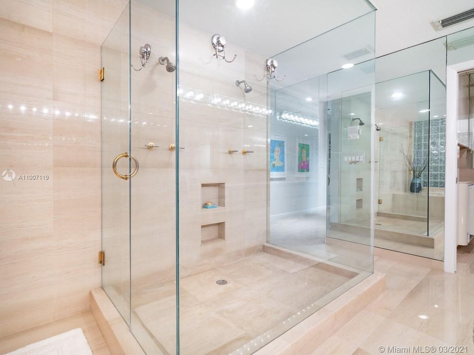 Recently Sold: $1,190,000 (4 beds, 3 baths, 3865 Square Feet)