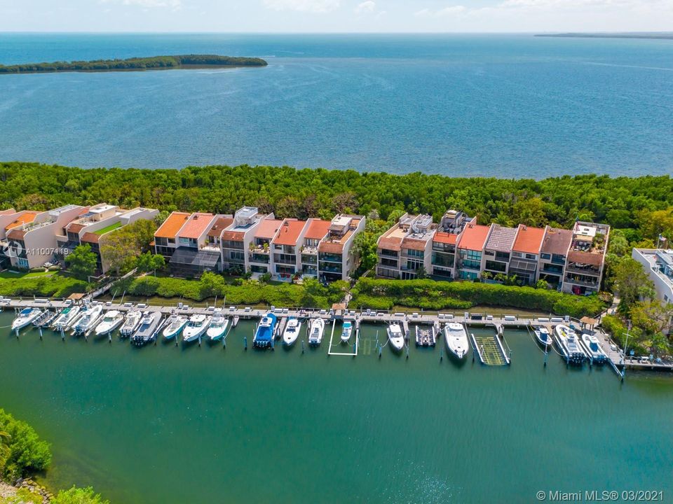 Recently Sold: $1,190,000 (4 beds, 3 baths, 3865 Square Feet)