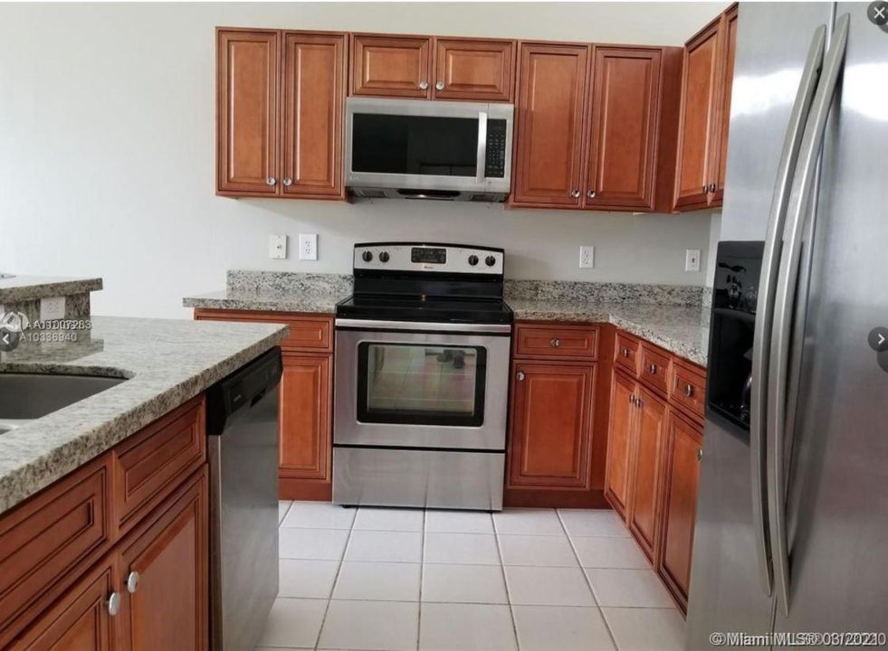 Recently Rented: $2,470 (4 beds, 2 baths, 1672 Square Feet)