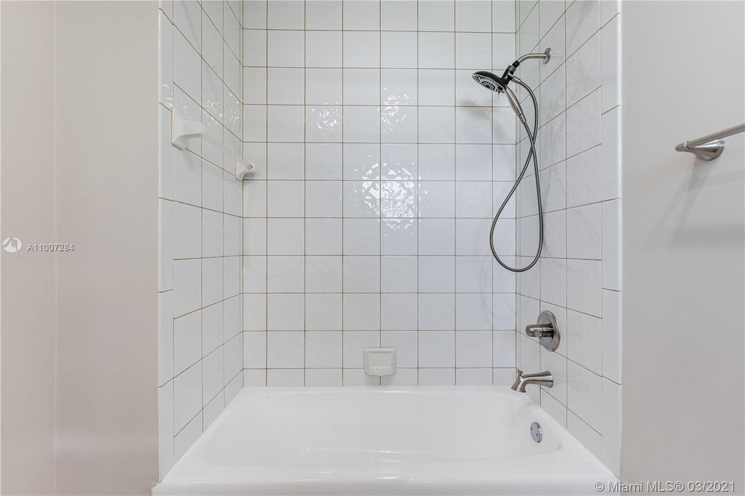 Недавно продано: $3,200,000 (5 спален, 5 ванн, 4098 Квадратных фут)