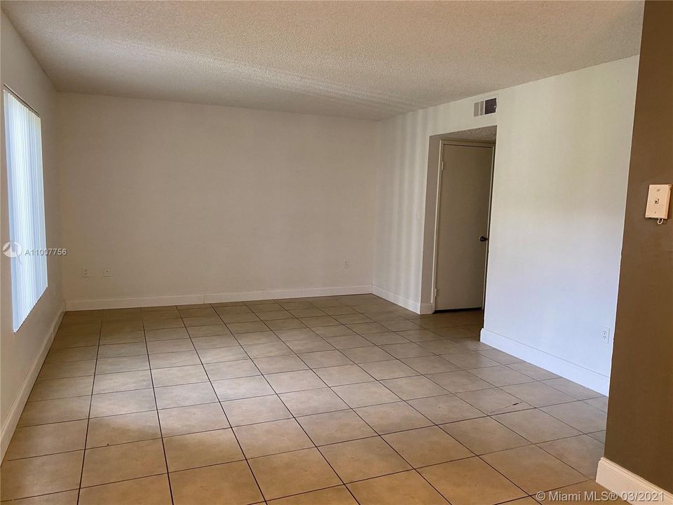 Recently Rented: $1,500 (2 beds, 2 baths, 910 Square Feet)