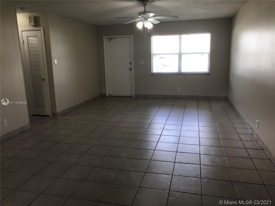 Recently Sold: $400,000 (0 beds, 0 baths, 2186 Square Feet)