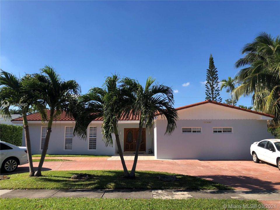 Recientemente alquilado: $4,200 (3 camas, 2 baños, 2117 Pies cuadrados)