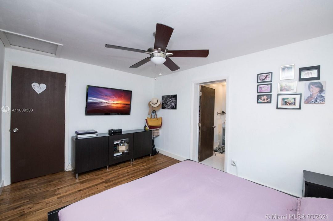 Недавно продано: $599,000 (3 спален, 2 ванн, 1613 Квадратных фут)