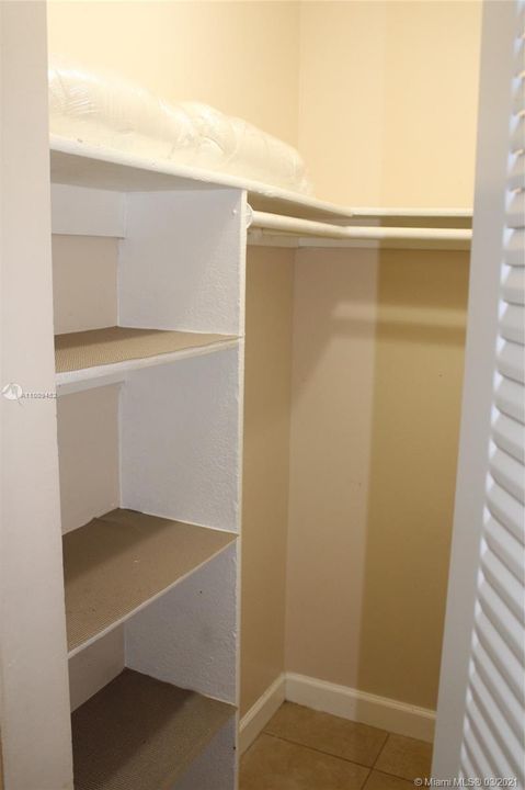 Recientemente alquilado: $950 (1 camas, 1 baños, 1692 Pies cuadrados)