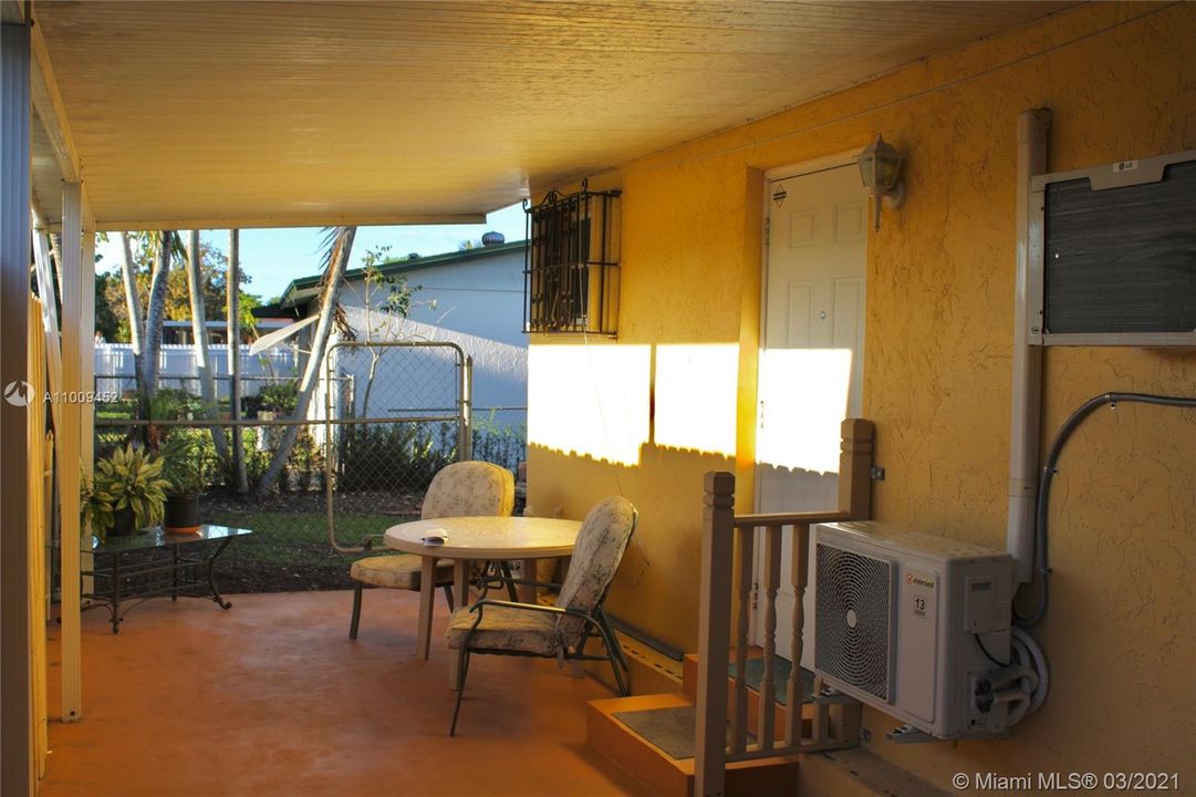 Recientemente alquilado: $950 (1 camas, 1 baños, 1692 Pies cuadrados)