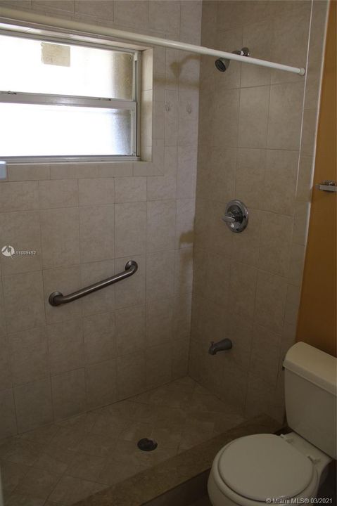 Recientemente alquilado: $950 (1 camas, 1 baños, 1692 Pies cuadrados)