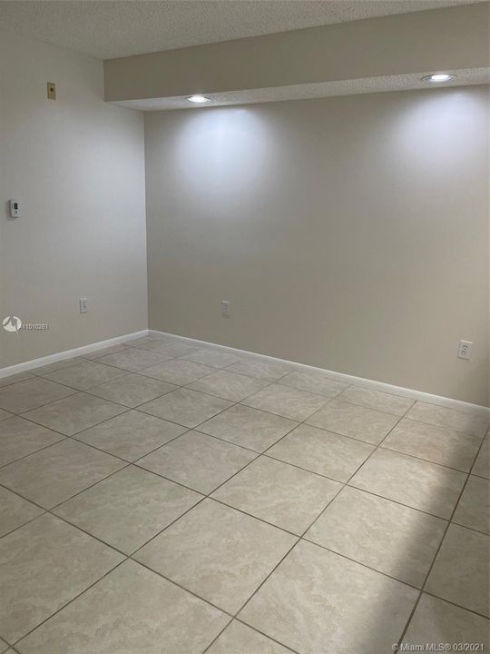 Recently Rented: $1,100 (1 beds, 1 baths, 540 Square Feet)