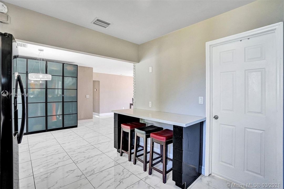 Recently Sold: $340,000 (3 beds, 2 baths, 1500 Square Feet)