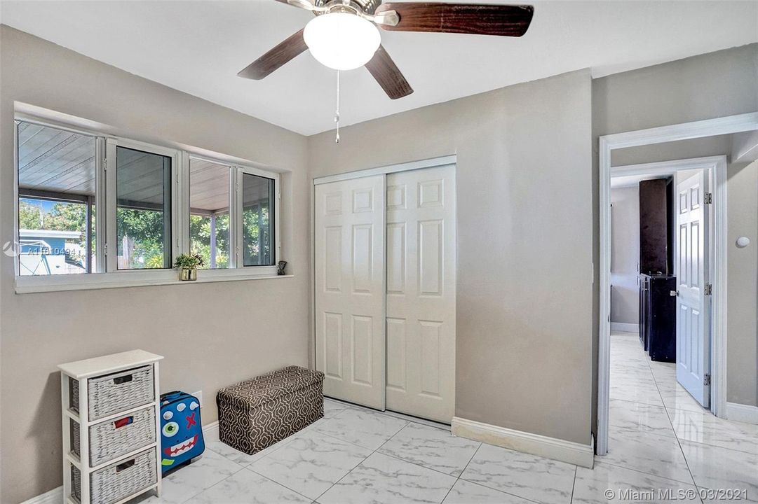 Recently Sold: $340,000 (3 beds, 2 baths, 1500 Square Feet)