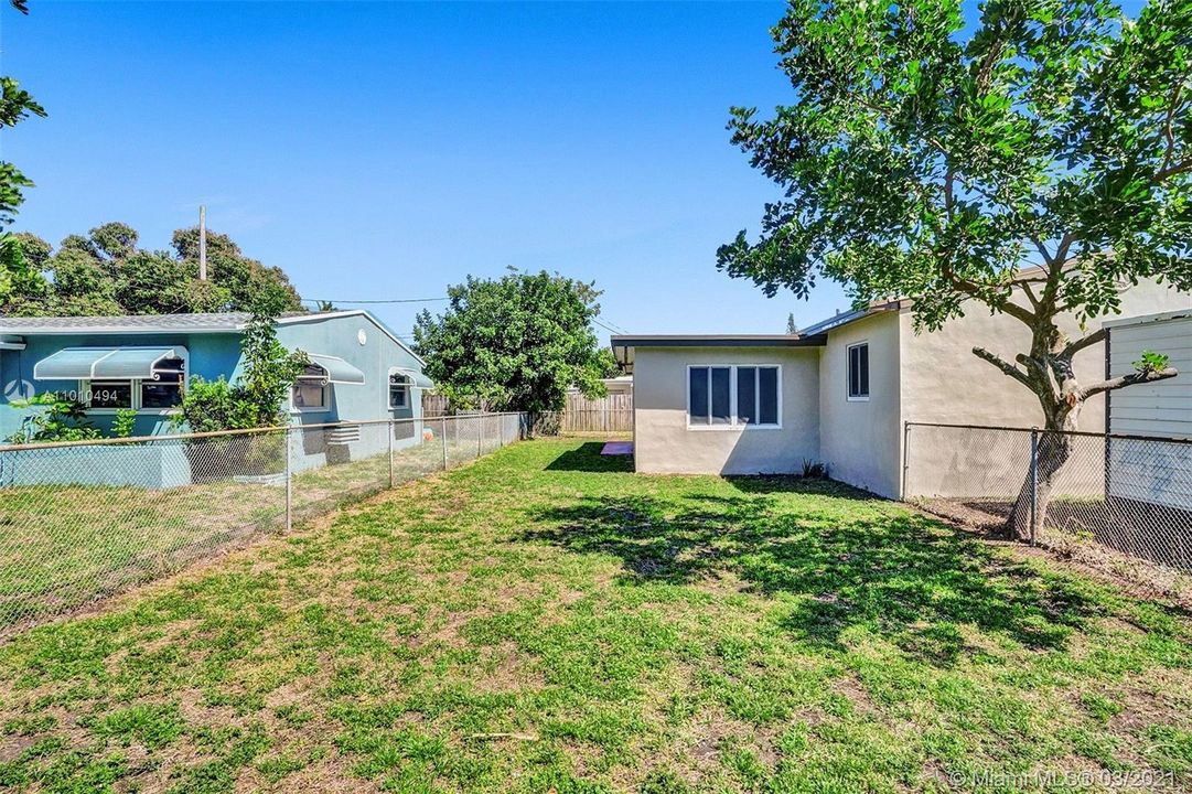 Recently Sold: $340,000 (3 beds, 2 baths, 1500 Square Feet)