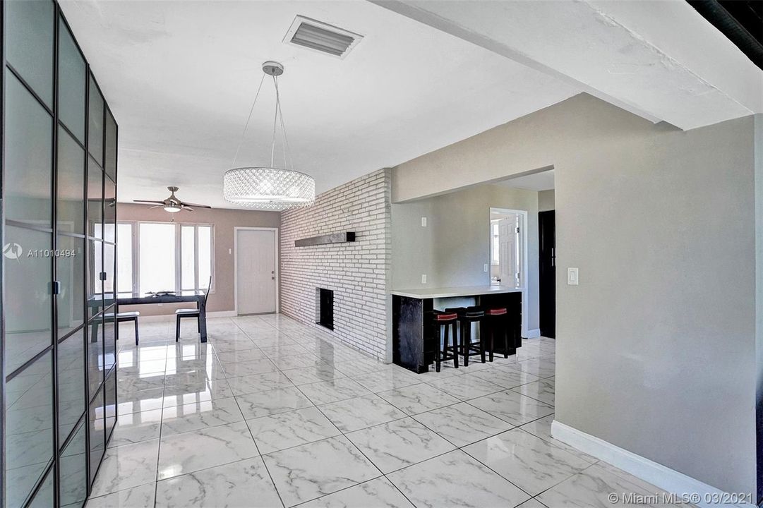 Recently Sold: $340,000 (3 beds, 2 baths, 1500 Square Feet)