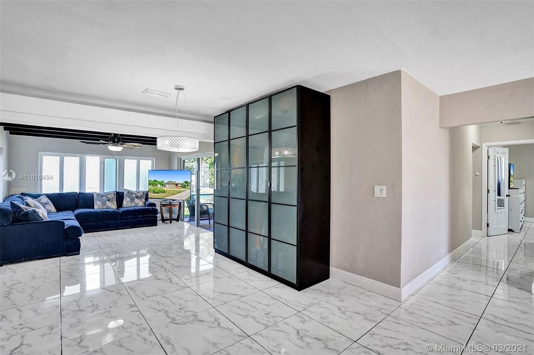 Recently Sold: $340,000 (3 beds, 2 baths, 1500 Square Feet)