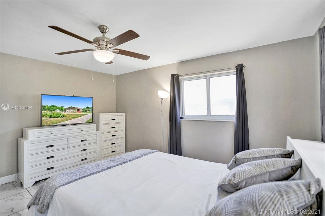 Recently Sold: $340,000 (3 beds, 2 baths, 1500 Square Feet)