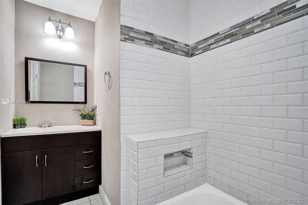 Recently Sold: $340,000 (3 beds, 2 baths, 1500 Square Feet)