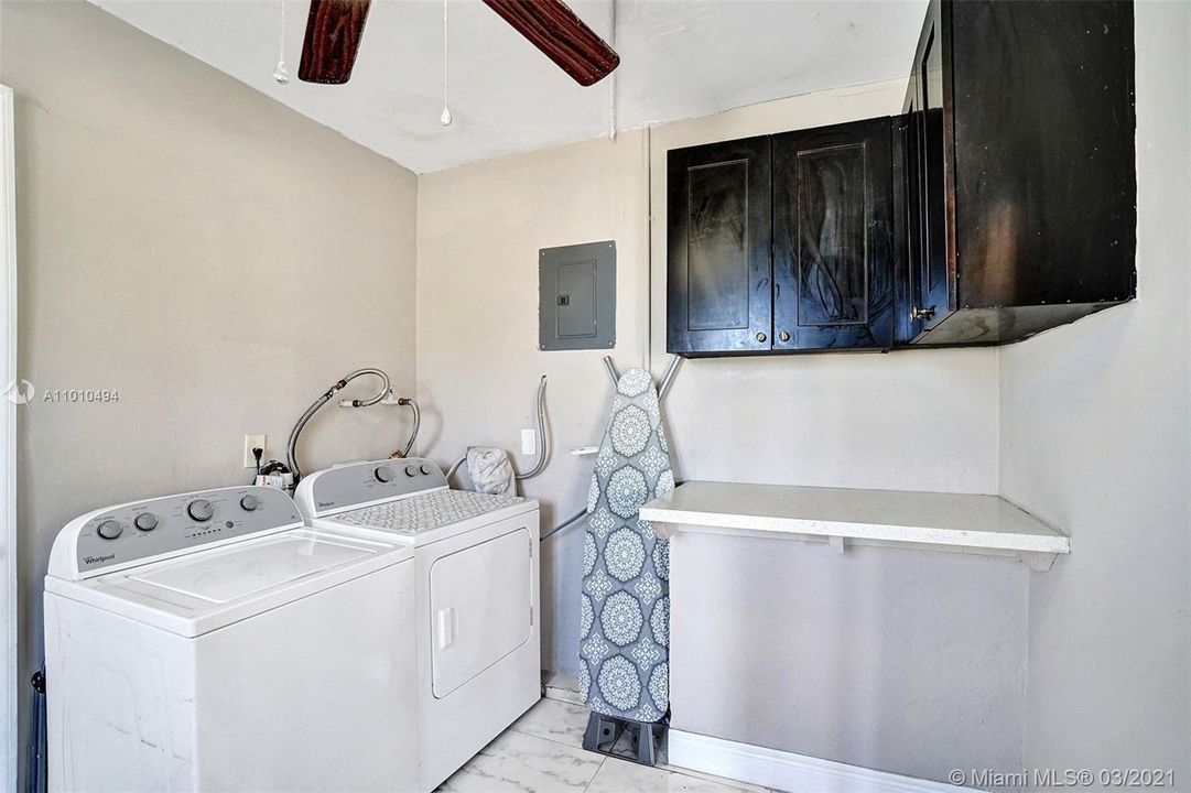 Recently Sold: $340,000 (3 beds, 2 baths, 1500 Square Feet)